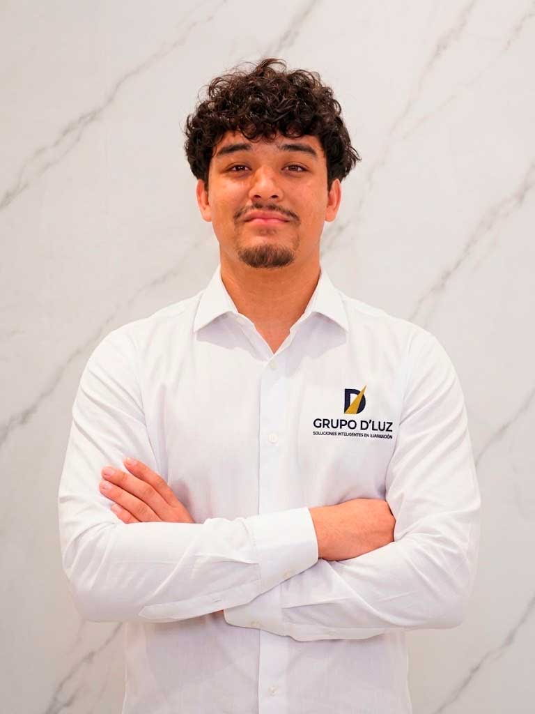 andy orellana team-grupo-dluz.jpg