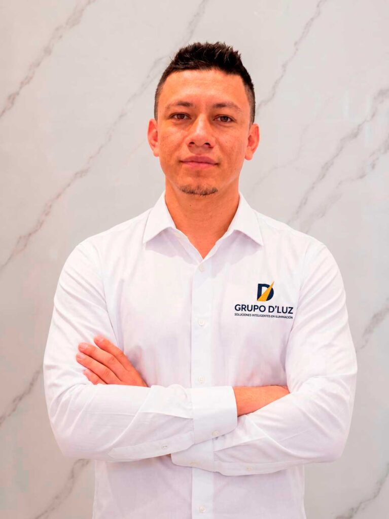 ivan garcía team-grupo-dluz.jpg